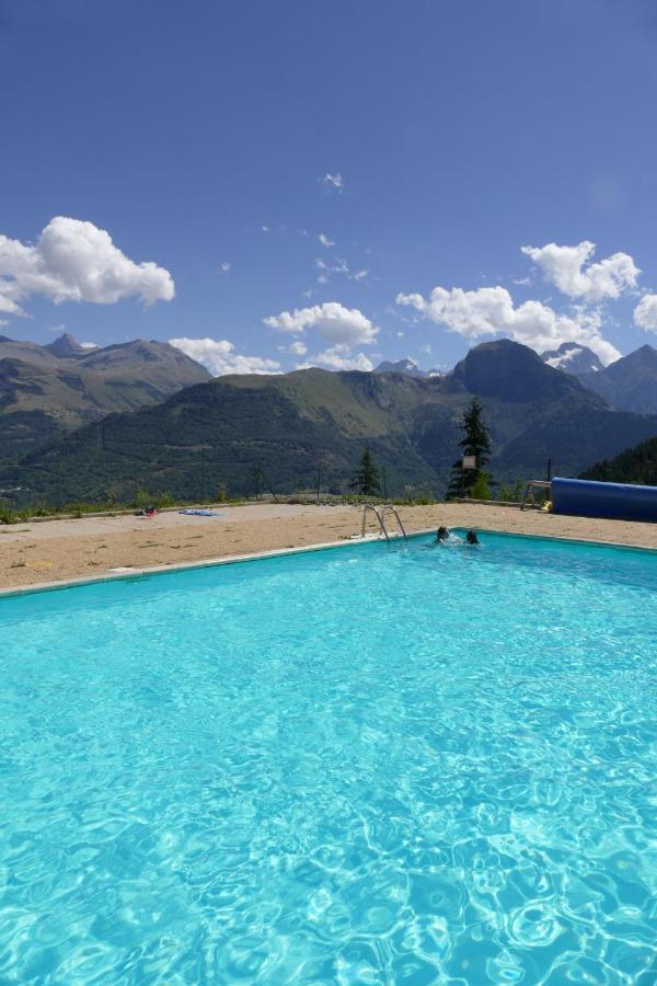 Studio coin montagne à Auris en Oisans avec vue magnifique Extérieur photo