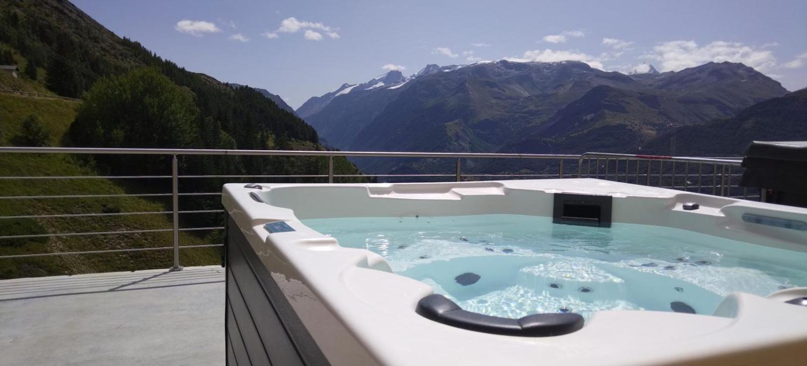 Studio coin montagne à Auris en Oisans avec vue magnifique Extérieur photo