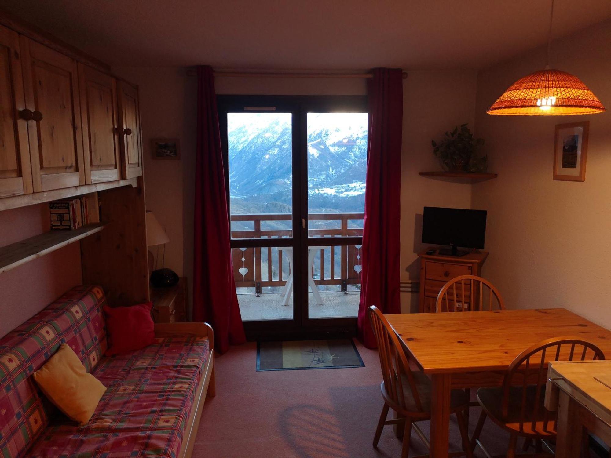 Studio coin montagne à Auris en Oisans avec vue magnifique Extérieur photo