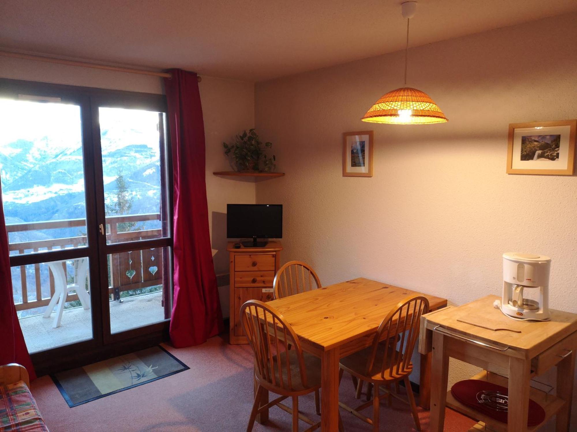 Studio coin montagne à Auris en Oisans avec vue magnifique Extérieur photo